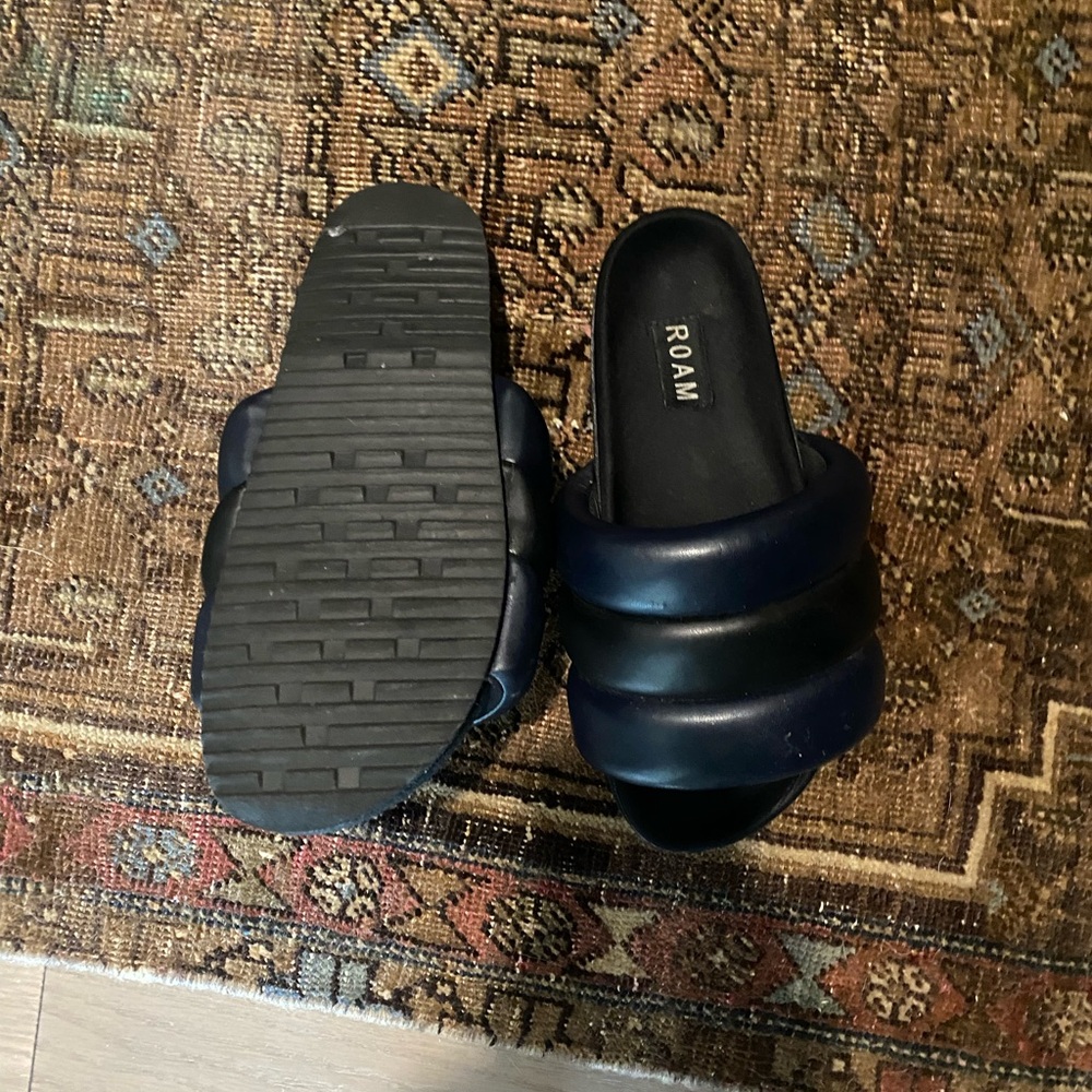 ROAM Navy Slide Sandals